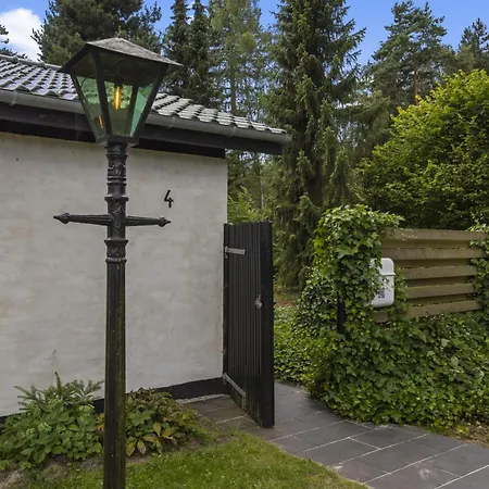 With A Wilderness Bath, Only 100 Meters From The Lovely Beach, Bøtø By