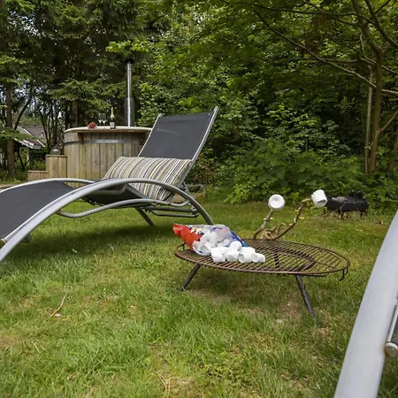 With A Wilderness Bath, Only 100 Meters From The Lovely Beach, Holiday home